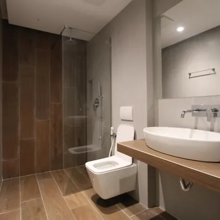 Hotel O & S Ksamil