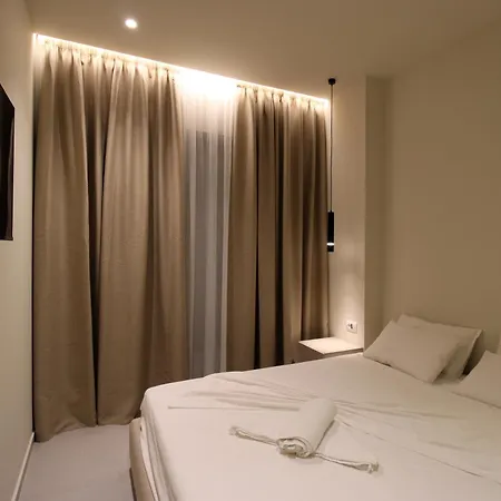 Hotel O & S Ksamil