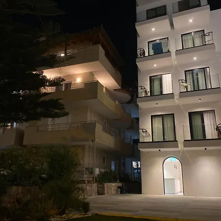 Hotel O & S Ksamil